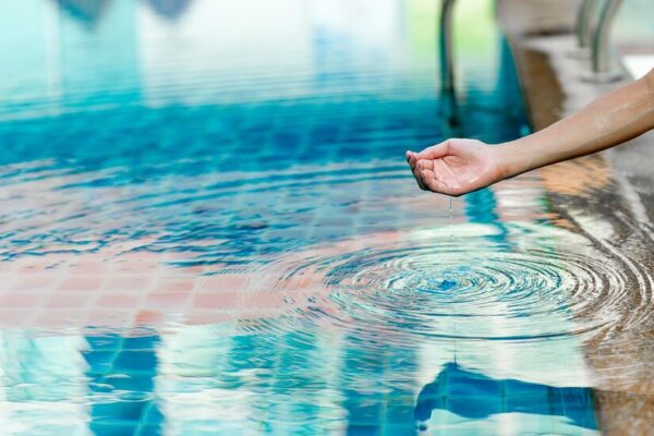 Clear Cloudy Pool Water